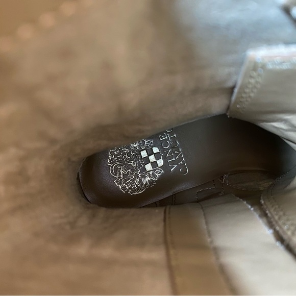 Vince Camuto Monchia Tan Suede Lace Up Lug Sole Boot 5M - Picture 12 of 14